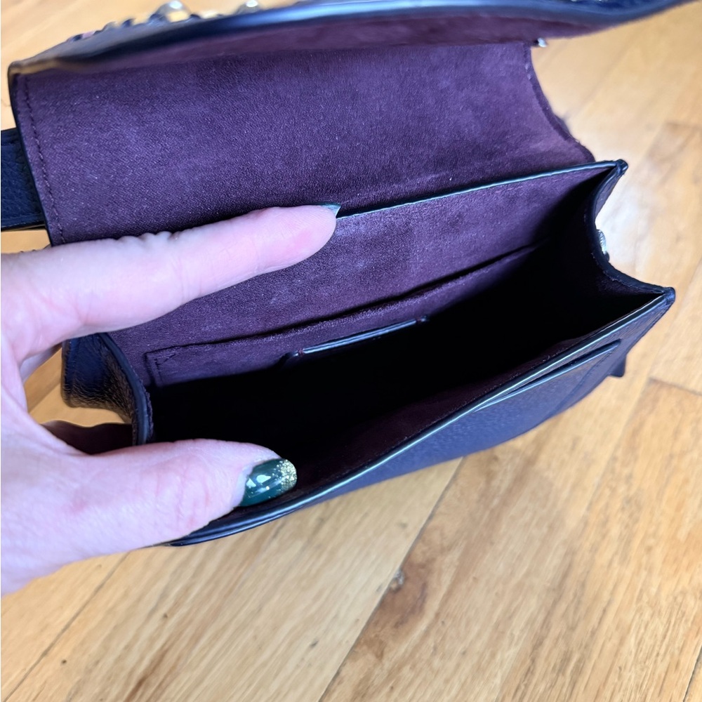 Unique and Rare Coach Navy Leather Floral Stitching Saddle Crossbody Bandit Bag - Picture 7 of 11